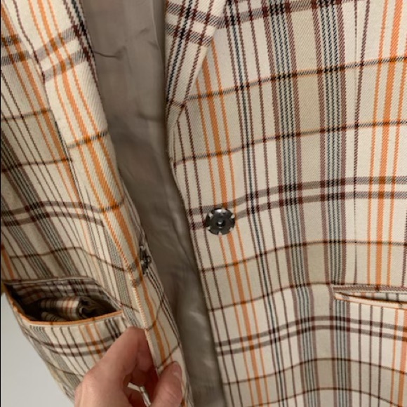 Plaid Blazer - Picture 7 of 7